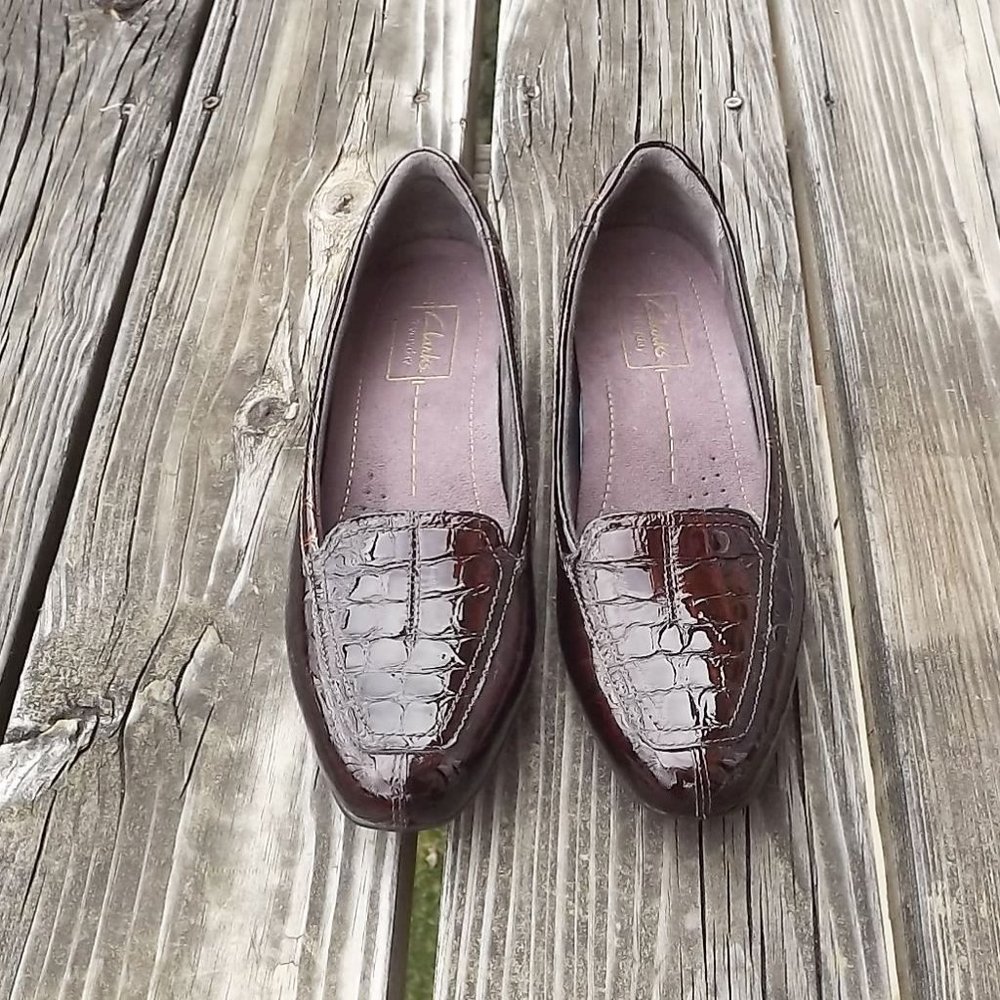 Clarks Brown Crocodile Print Slip-On Loafers 7N
